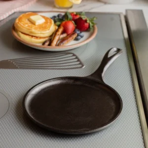 Lodge Cast Iron Round Griddle (26.7 cm)