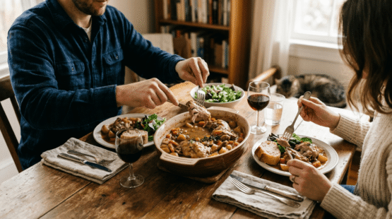 Fenek - Couple enjoying the food